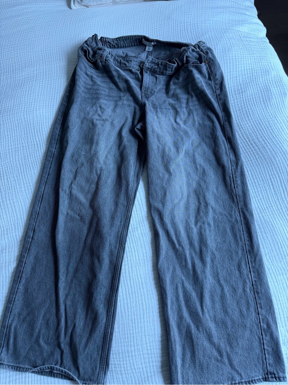 H&M Maternity Jeans - Size Large elastic band - Jean Grey - Like new